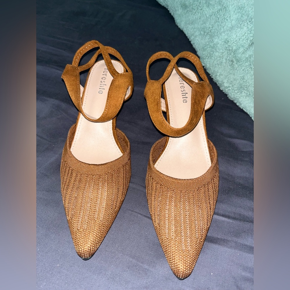 Women's kitten heels